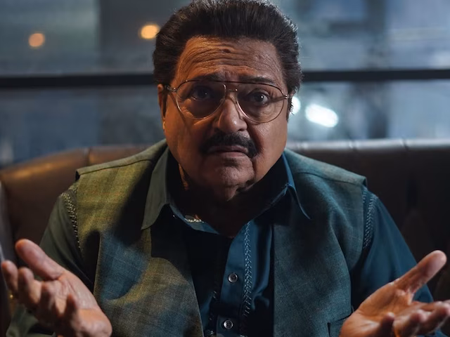 Bollywood News in Hindi Today: ‘धुरंधर 2’ ने 5वें दिन बनाया तगड़ा रिकॉर्ड, आदित्य धर की फिल्म के कायल हुए रजनीकांत