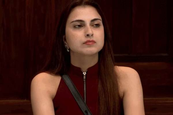 'मैं हमेशा देश के समर्थन में खड़ी रही हूं':खामेनेई की मौत पर दुख जताने के बाद ट्रोल हुईं फरहाना भट्ट ने किया रिएक्ट