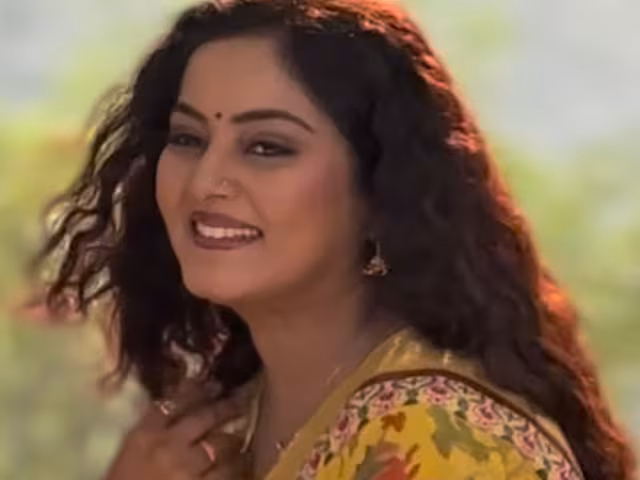 ‘छोटकी दीदी बड़की दीदी’ के लिए अंजना सिंह को पहला बेस्ट एक्ट्रेस का अवॉर्ड, जानें फिल्म में क्या है खास