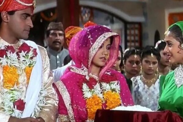 शाहरुख खान की हीरोइन, टीवी शो से घर-घर हुईं मशहूर, 1 फिल्म ने बना दिया रातोंरात स्टार