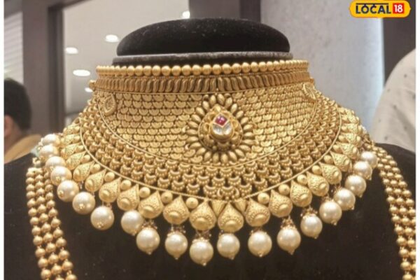 Varanasi Gold Rate: खुशखबरी! धनतेरस पर सोने-चांदी की कीमत धड़ाम, खरीदारी का बेहतरीन मौका, जानें आज का भाव