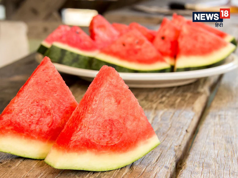 तरबूज खाएं या अनानास? जानें गर्मी के लिए सबसे हेल्दी फल और उन्हें डाइट में शामिल करने का सही तरीका