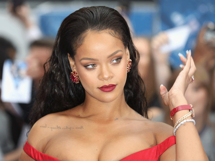 पॉप सिंगर रिहाना के घर पर फायरिंग:बेवर्ली हिल्स वाले घर पर महिला ने चलाईं 10 गोलियां, घर में मौजूद सिंगर सुरक्षित