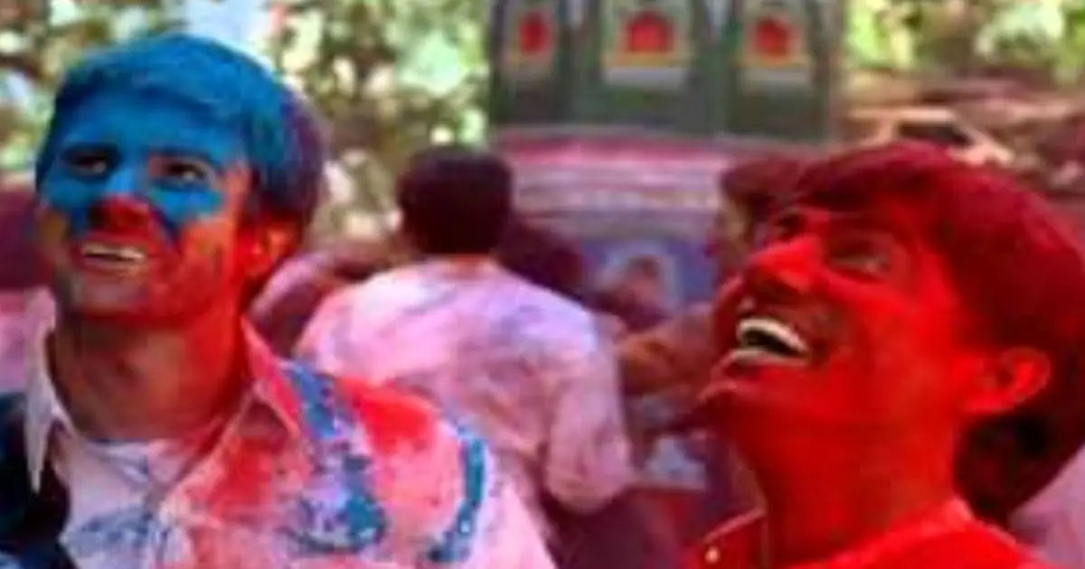 हॉलीवुड पर जब चढ़ा देसी रंग, विदेशी पर्दे पर खेली गई होली, ग्लोबल स्क्रीन पर हुई रंगों की बरसात