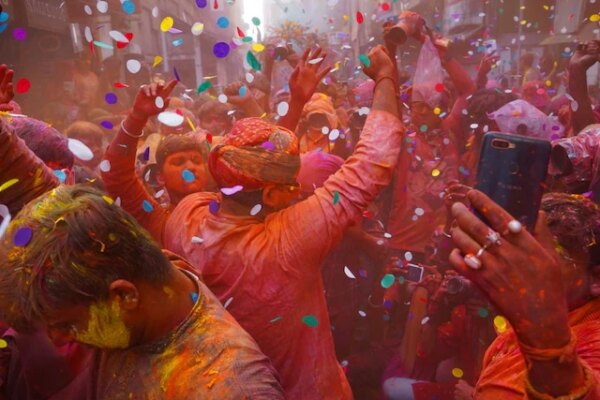 होली के बाद अस्पतालों में बढ़ती मरीजों की संख्या, मैक्स के डॉक्टर ने बताई वजह