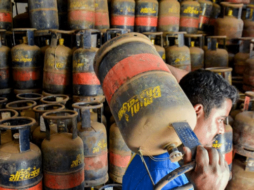 Govt Directs Gas Firms for Faster PNG Connections