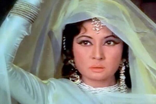 मीना कुमारी के वो 5 यादगार गाने, जिनके बोल छू लेते हैं हर आशिक का दिल, 1 की तो हसीना ने बीमारी में की थी शूटिंग