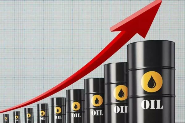 Oil Price Crosses 0 | US-Iran-Israel War; Fuel Not Expensive Govt