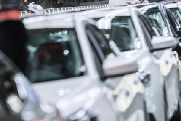 होंडा की अमेरिका में इलेक्ट्रिक कार लॉन्च योजना रद्द:ट्रम्प ईवी से सब्सिडी घटा पेट्रोल कारों को बढ़ावा दे रहे; फोर्ड, जीएम, स्टेलांटिस भी ईवी योजनाएं टाल रहीं, होंडा को घाटे का अंदेशा