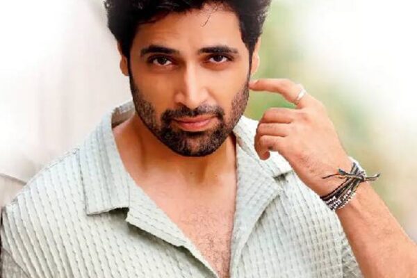 एंग्री लव स्टोरी है ‘डकैत’:अदिवि शेष ने कहा- इंडियन सोल और अमेरिकन टेक्नीक का मेल है ये फिल्म