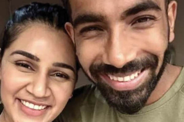 बुमराह को पत्नी संजना ने किया रोस्ट:धुरंधर 2 का वायरल मीम सोशल मीडिया पर शेयर किया; पूछा- घर की याद नहीं आई तुझे जस्सी?