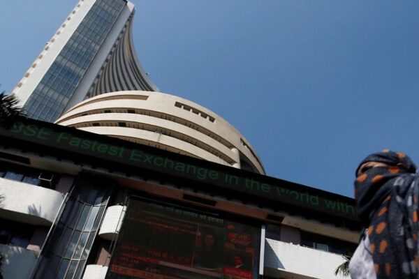 Sensex में 3000 अंक का आया उछाल, किन उम्मीदों के सहारे 1 महीने के भीतर शेयर बाजार को लगे पंख? – why sensex is up over 3000 points this month know the reason