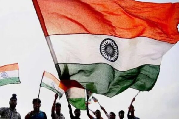 Independence Day 2022: हर घर तिरंगा के लिए अमेज़न, फ्लिपकार्ट के साथ डाकघर से भी ऑनलाइन खरीदें तिरंगा – 75th independence day 2022 how to buy flag online amazon flipkart myntra post office jst