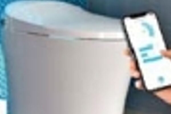 ये गैजेट्स बाथरूम में लगाएं, सुरक्षा के साथ आराम भी:हर साल 30 लाख से ज्यादा बुजुर्ग बाथरूम में फिसलकर गिरते हैं