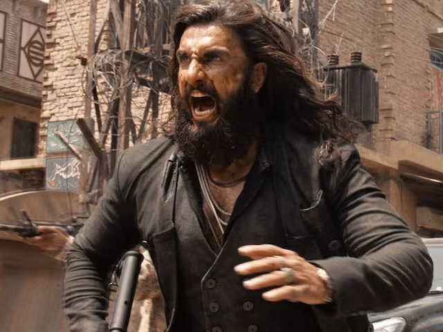 Bollywood News in Hindi Today: ‘धुरंधर 2’ के नाम अब तक का सबसे बड़ा रिकॉर्ड, ‘वेलकम टू द जंगल’ में ग्रैंड होगी सुनील शेट्टी की एंट्री