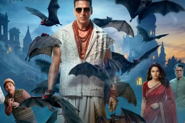 ‘भूत बंगला’ का बॉक्स ऑफिस पर चला जादू, टूट गया ‘भूल भुलैया 2’ का रिकॉर्ड, फिल्म को मिली इतने करोड़ की ओपनिंग