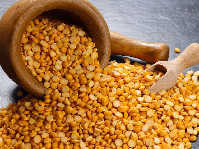 क्या आप प्लास्टिक वाली अरहर दाल खा रहे हैं? घर पर 2 मिनट में करें वॉटर टेस्ट, तुरंत पकड़ी जाएगी मिलावट