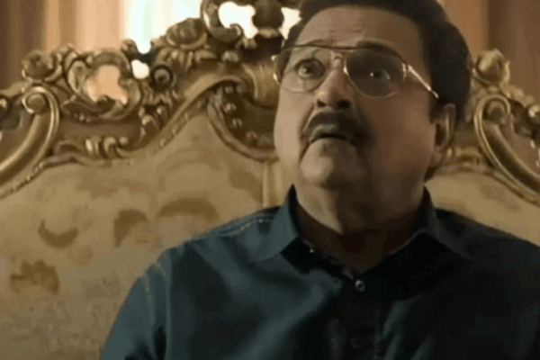 विक्की कौशल ने राकेश बेदी को इंटरव्यू में किया फोन:कहा- धुरंधर 2 में आप जब-जब स्क्रीन पर आए, बहुत मजा आया; राकेश बोले- 'बच्चा है तू मेरा'