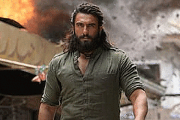 बड़े डायरेक्टर्स को लगा था धुरंधर-2 सोमवार को बैठ जाएगी:फिल्म मेकर कुणाल कोहली का दावा, कहा- इंडस्ट्री ने इस फिल्म का सपोर्ट नहीं किया