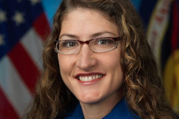 चंद्रमा की कक्षा में पहुँचने वाली पहली महिला बनेंगी क्रिस्टीना:पहली बार फेल, फिर 6 हजार आवेदकों को पछाड़ नासा में जगह बनाई