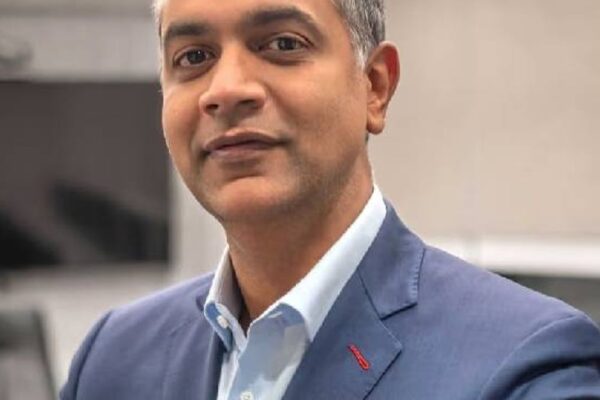 बैंक मीटिंग में सीईओ नहीं, बोल रहा था AI क्लोन:अमेरिकी बैंक के तिमाही नतीजों की बैठक में आधे घंटे बाद हुआ खुलासा, दुनिया हैरान