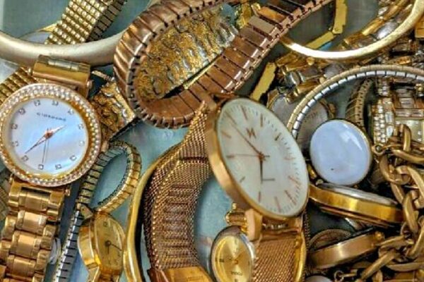 जेन-जी ​के बीच विंटेज वॉच का ट्रेंड; खरीदारी 44% बढ़ी:ग्लोबल सेकेंड-हैंड घड़ी बाजार 27 लाख करोड़ का, 2030 तक 42 लाख करोड़ का अनुमान
