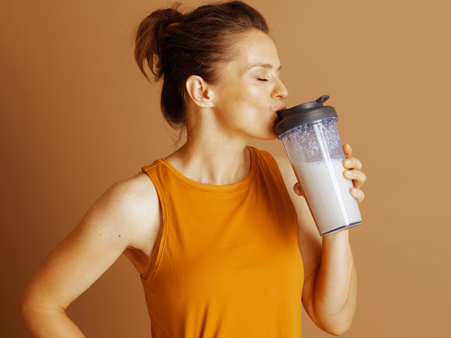 वर्कआउट नहीं करते, फिर भी ले सकते हैं प्रोटीन सप्लीमेंट? डाइटिशियन ने बताया कब और कैसे करें सेवन
