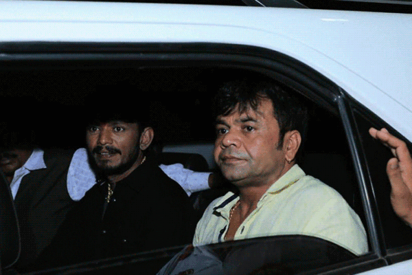 Movie Heroine Marriage, Gold & Politics Lover