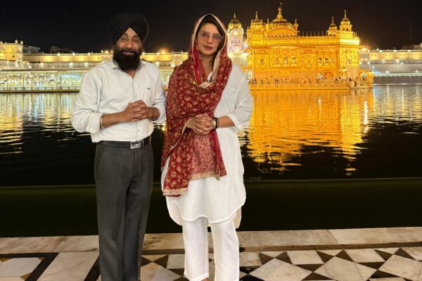 Priyanka Chopras Humble Seva at Golden Temple, Amritsar
