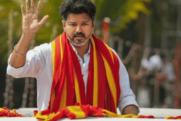 सिंगर ने उठाया थलापति विजय की पार्टी पर सवाल:कार्यकर्ता की सेक्शुअल हैरेसमेंट मामले में गिरफ्तारी हुई, चिनमई श्रिपदा बोलीं- सब एक जैसे हैं