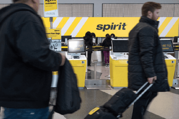 Spirit Airlines Shuts Down | CEO Says No Money Left; Old Airline