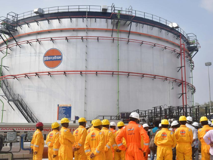 तेल कंपनियों ने 2025-26 में रोजाना ₹116 करोड़ मुनाफा कमाया:इस दौरान क्रूड के दाम 71 डॉलर थे, यह कोरोना दौर के बाद सबसे कम
