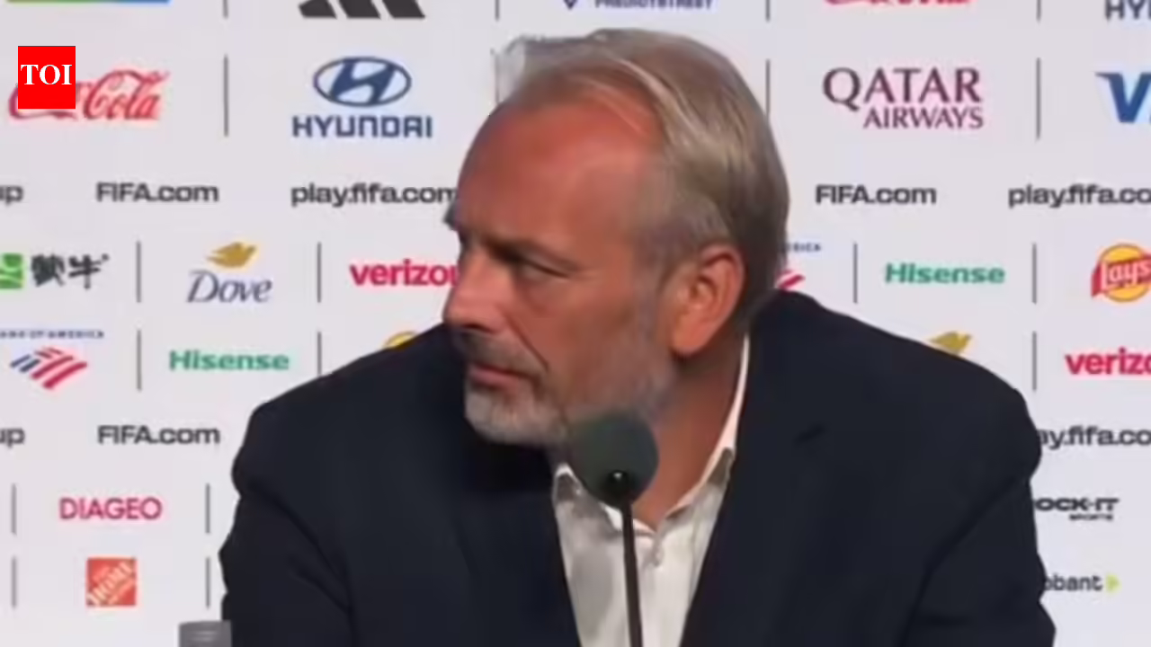 FIFA World Cup: Congo DR coach Sébastien Desabre stunned after learning of father’s death during press conference | Watch | Football News