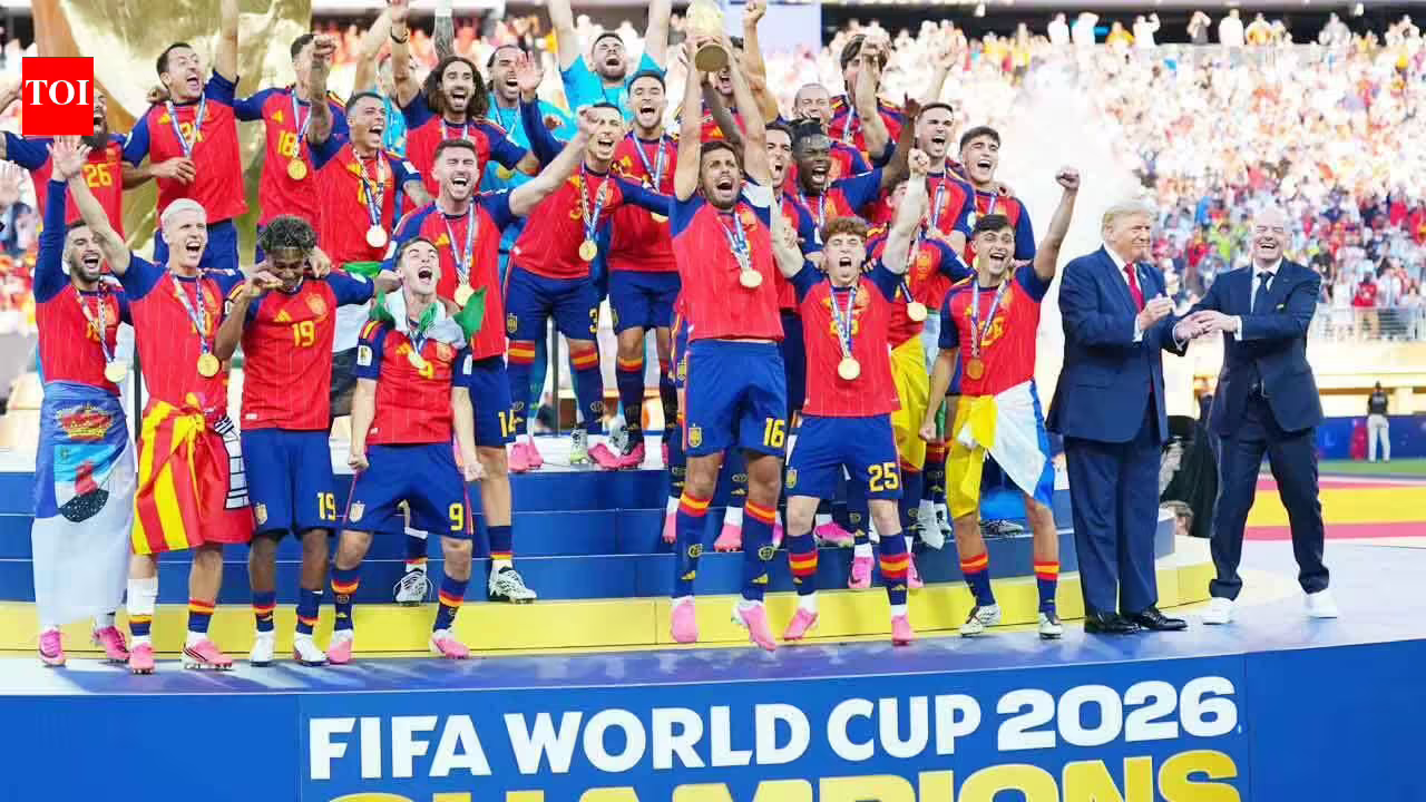 Awkward scenes! Donald Trump remains on podium during Spain's FIFA World Cup trophy celebrations; Gianni Infantino steps in - WATCH | Football News 1784513385 Photo