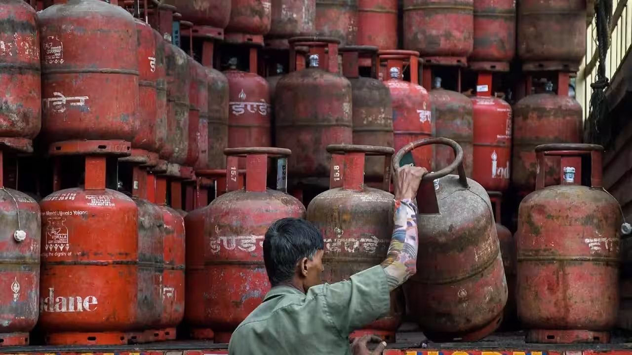 After cars, now ethanol may make its way to your kitchen: Plans in the works to introduce it as mainstream cooking fuel alongside LPG 1784535186 Photo