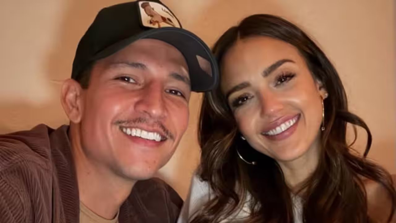 Jessica Alba and Danny Ramirez share a date night in New York City, following their recent Italian vacation | 1784556011 Photo